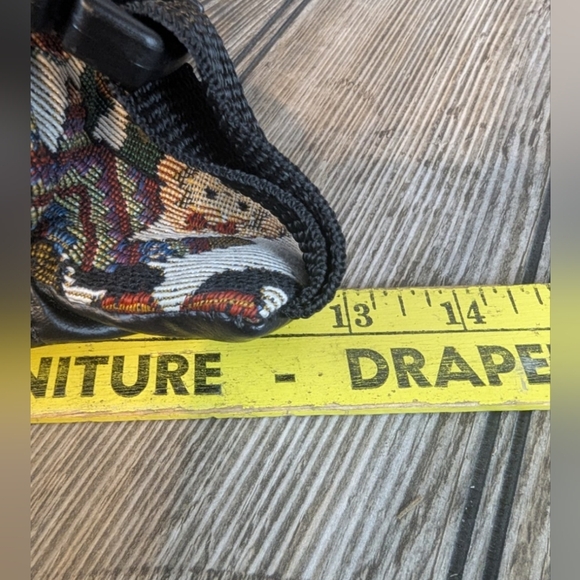 Tapestry Fanny Pack Multicultural Children - Picture 7 of 9